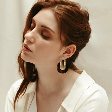 Erin earrings - beige scales