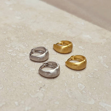 Grandes créoles en or brossé