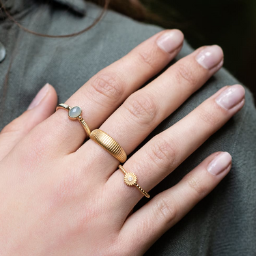 Bague Rosemary - doré et calcédoine