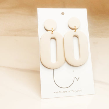 Carole earrings - sand beige