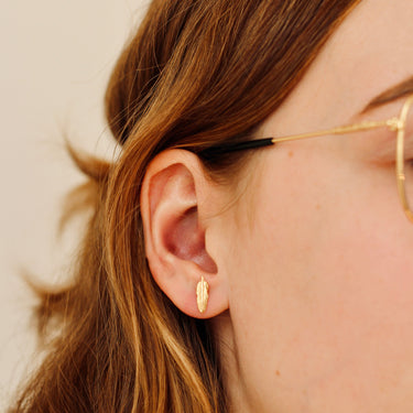 Small Feathers Earrings - gold